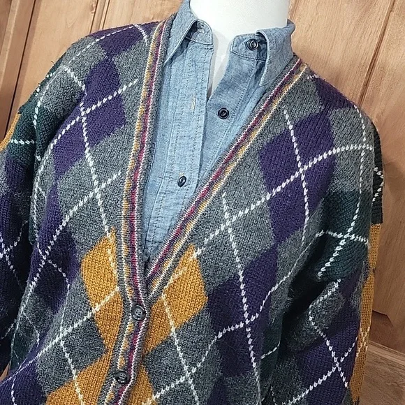 Vintage Wool Argyle Cardigan - Picture 2 of 11